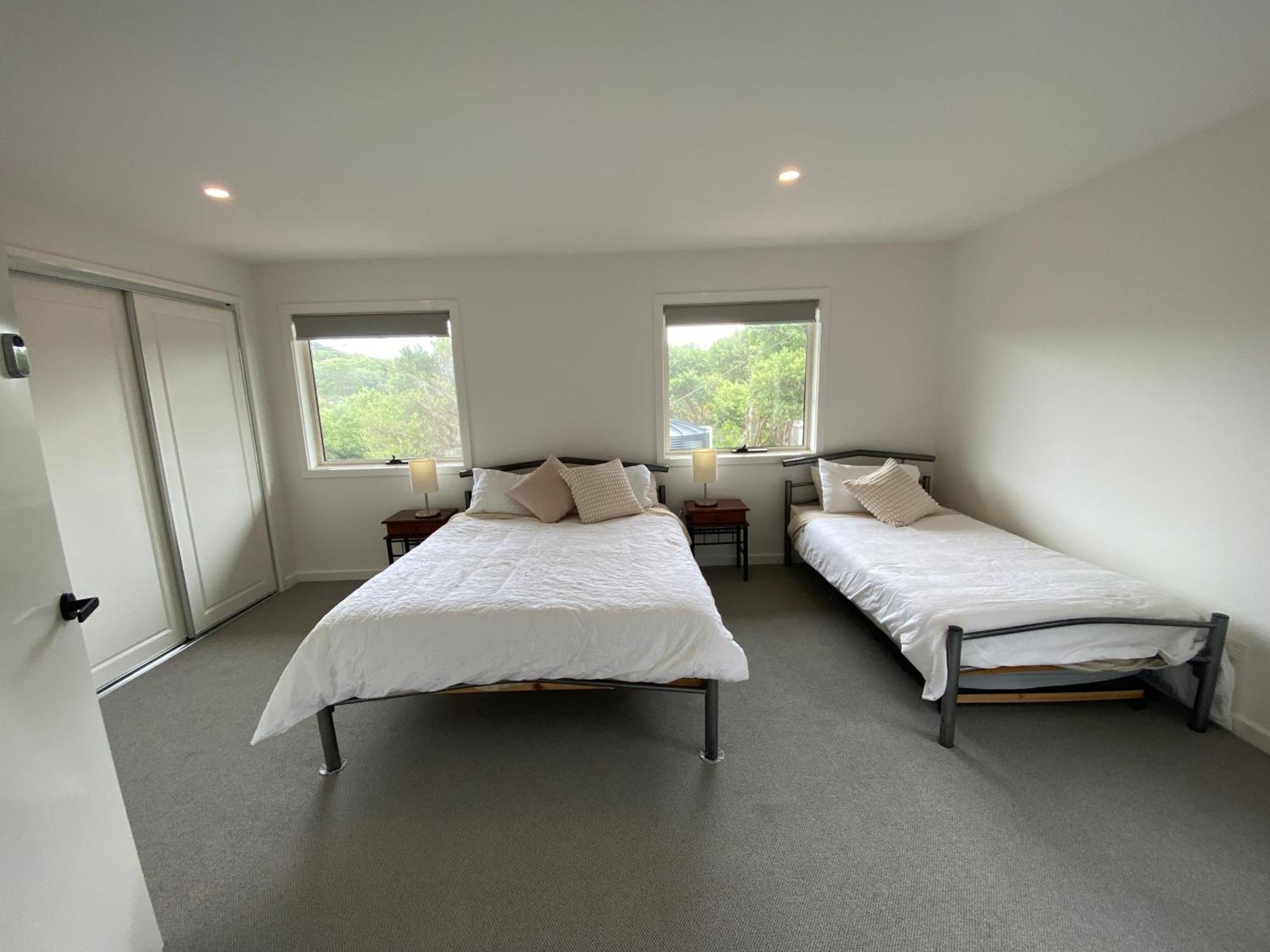 Sandy Point Beach Escape 2 Bedroom Apartment Exterior photo